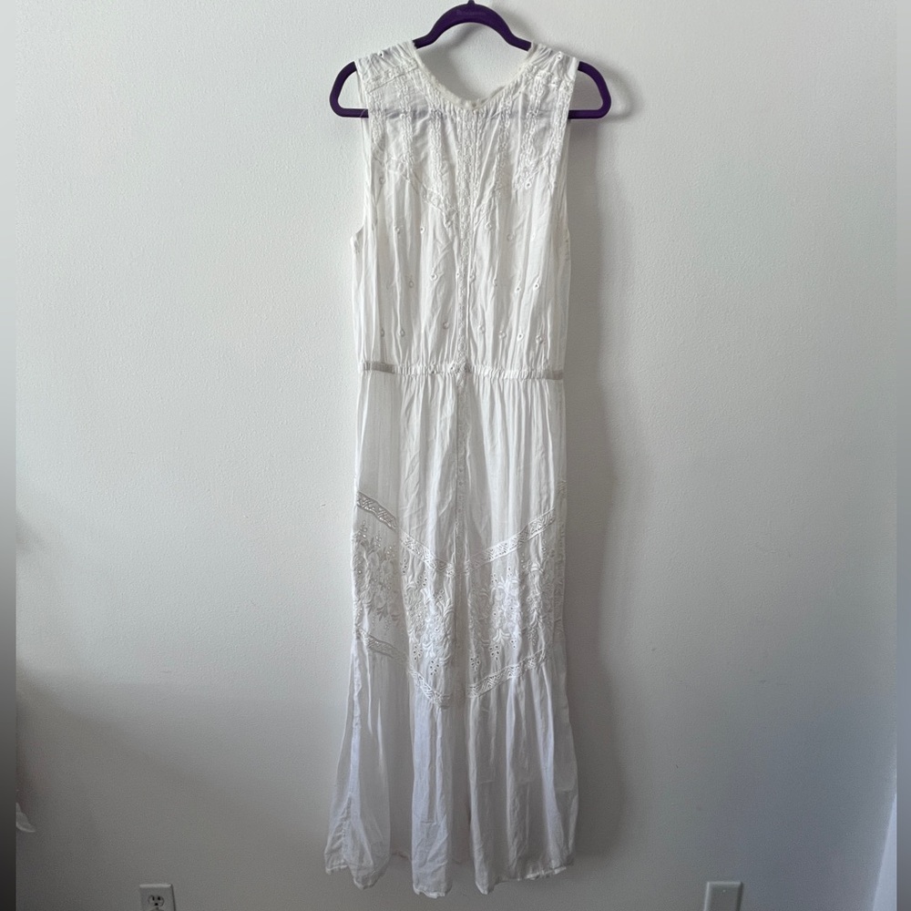 Embroidered white cotton maxi dress